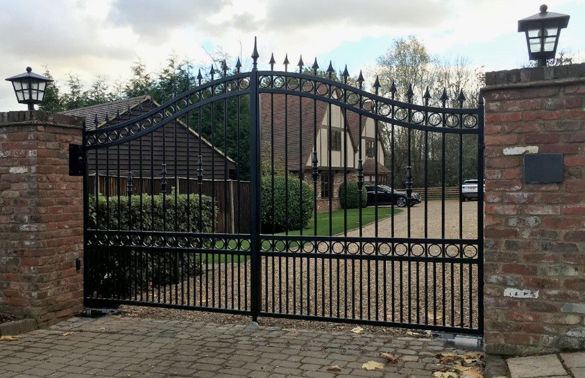 Metal-Gates-London