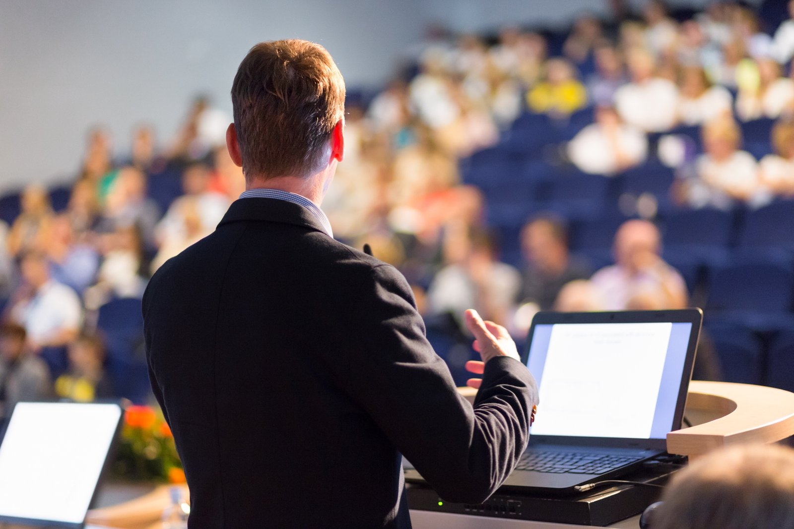 What Makes a Poster Stand Out at a Conference or Event?