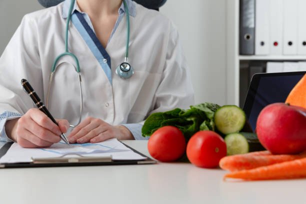 Healthy Eating Simplified: The Guidance of a Registered Dietitian